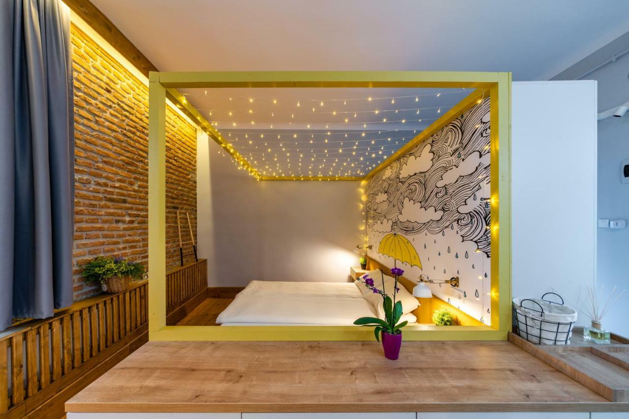 The Yellow Umbrella Studio Cluj-Napoca Exterior photo
