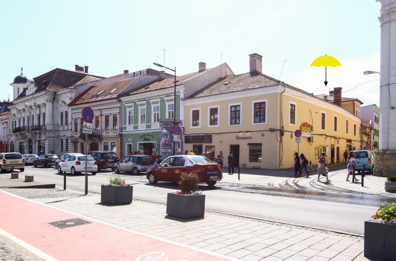 The Yellow Umbrella Studio Cluj-Napoca Exterior photo