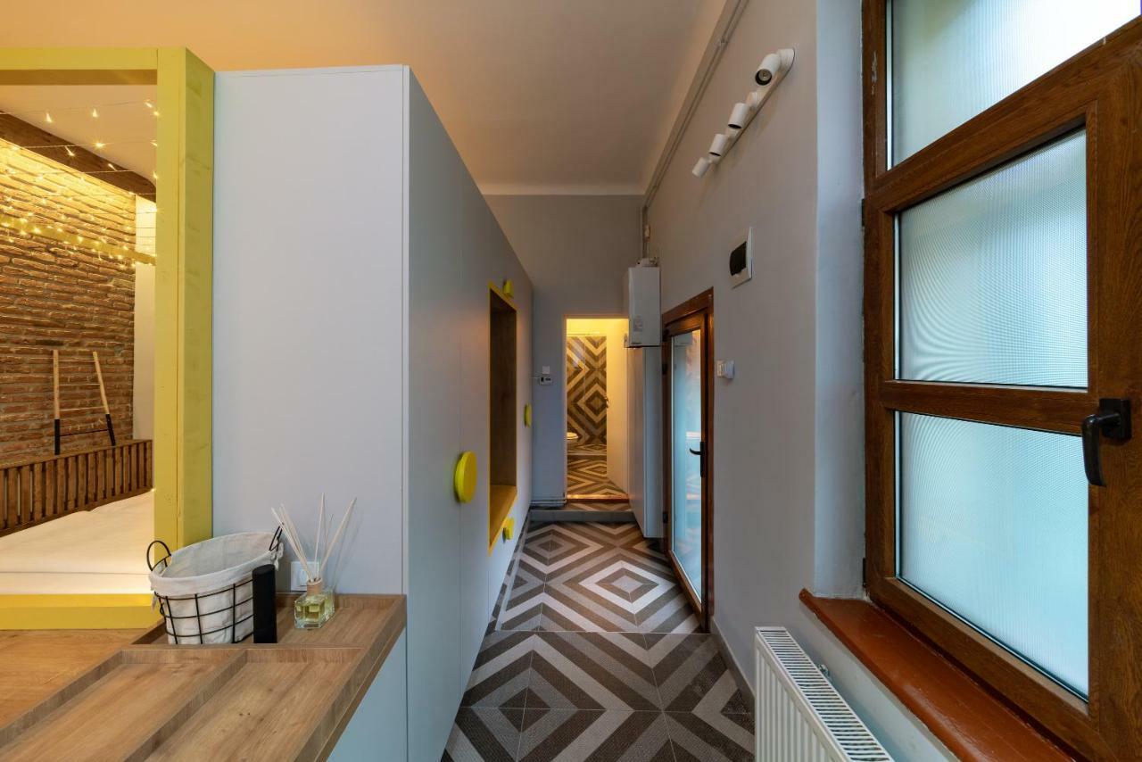 The Yellow Umbrella Studio Cluj-Napoca Exterior photo