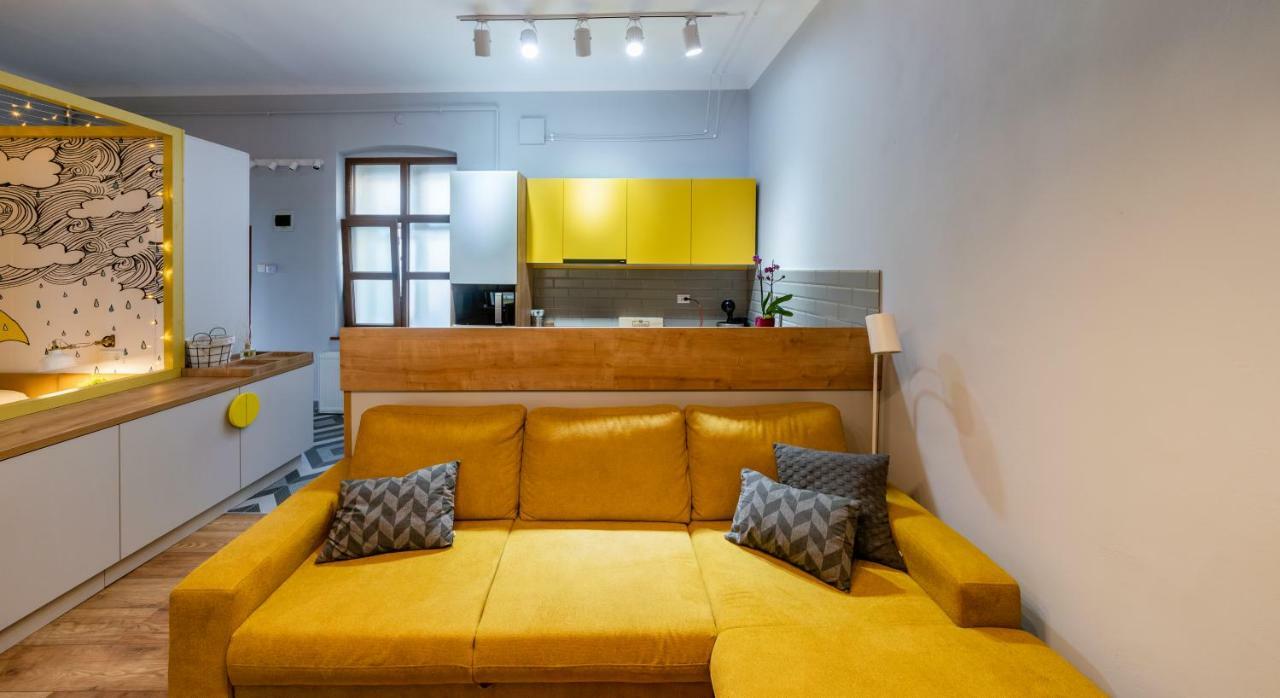 The Yellow Umbrella Studio Cluj-Napoca Exterior photo