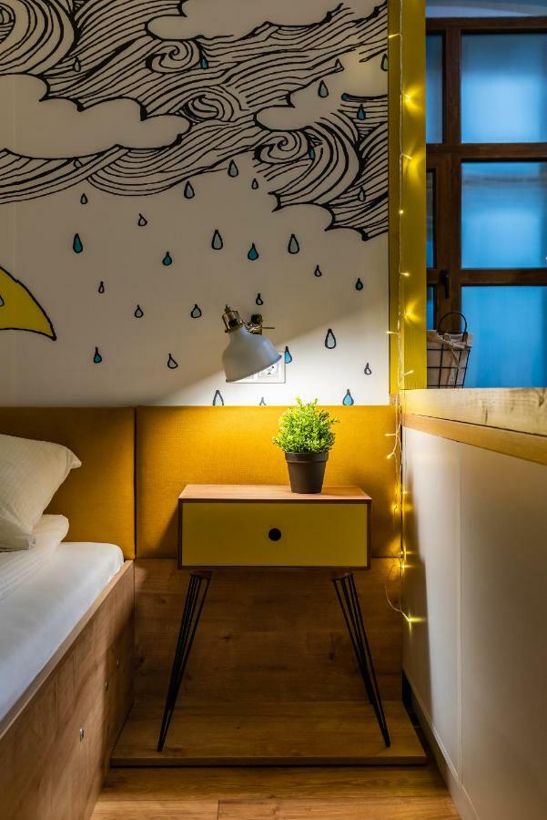 The Yellow Umbrella Studio Cluj-Napoca Exterior photo