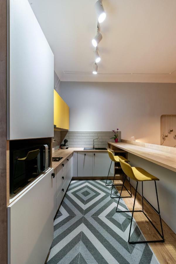 The Yellow Umbrella Studio Cluj-Napoca Exterior photo